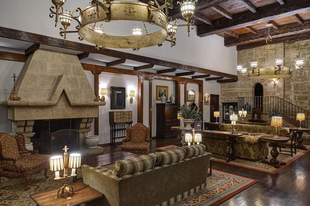Parador De Olite Luaran gambar