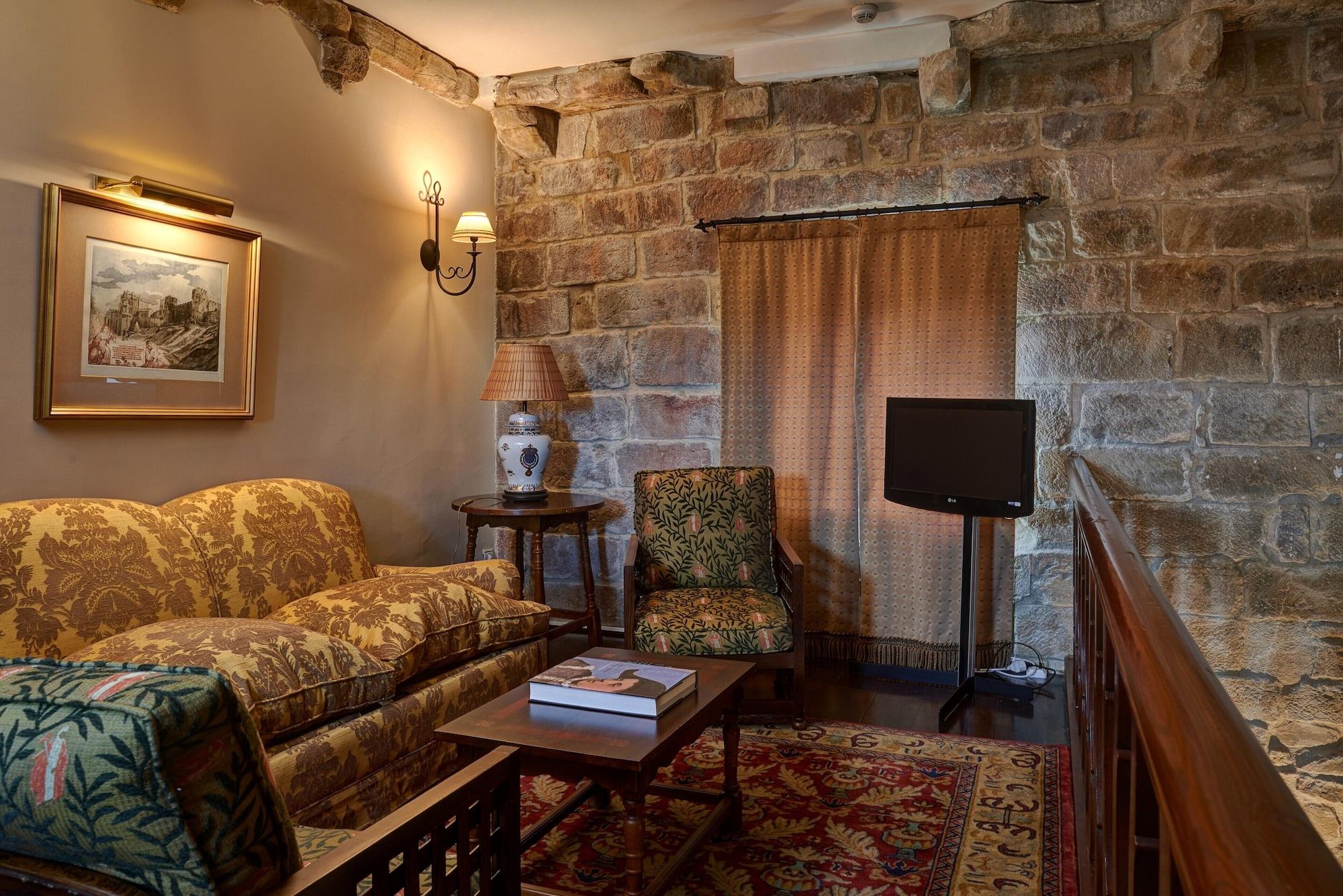 Parador De Olite Luaran gambar