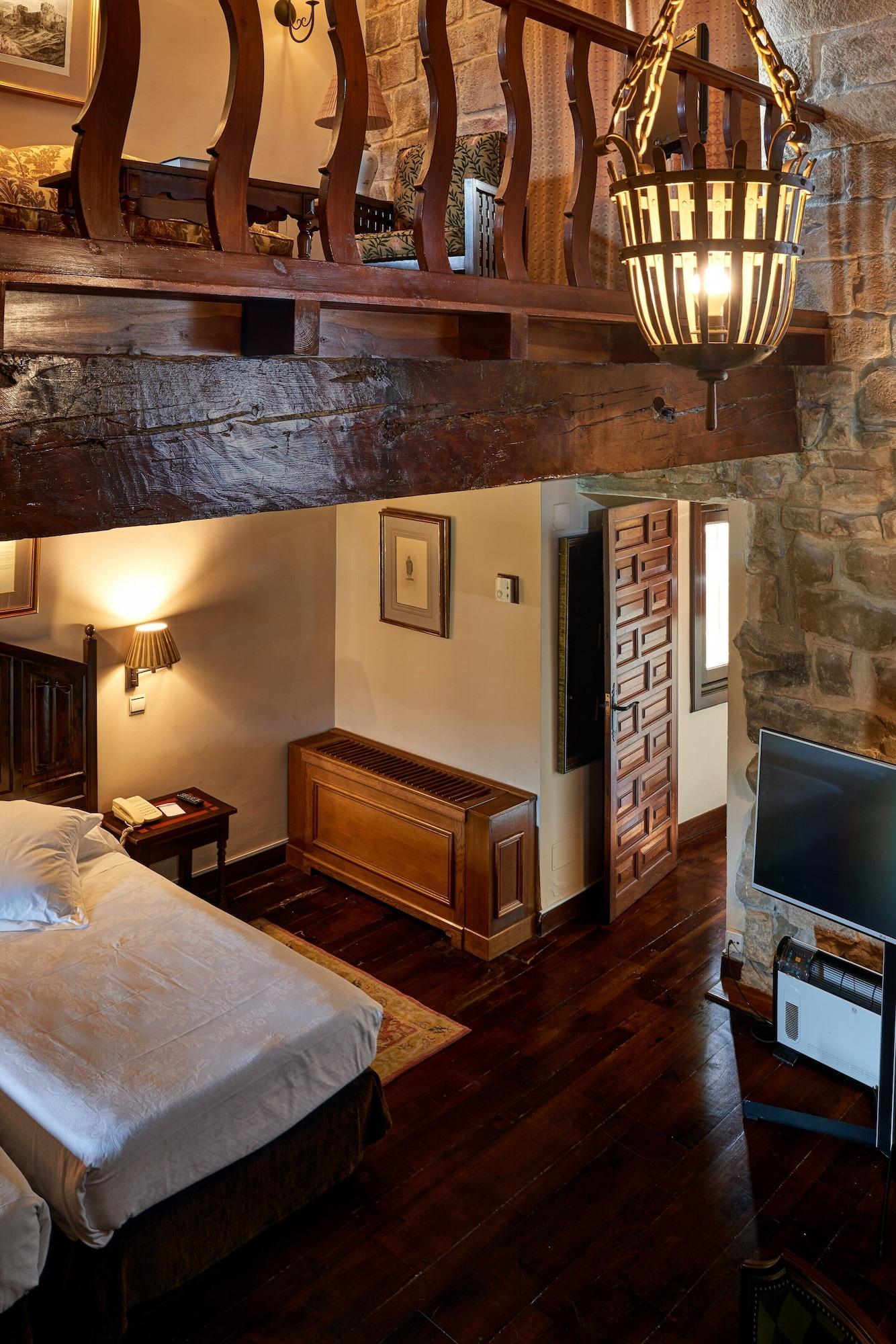 Parador De Olite Luaran gambar
