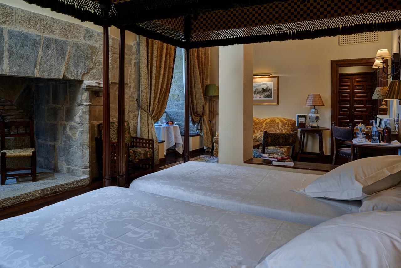 Parador De Olite Luaran gambar