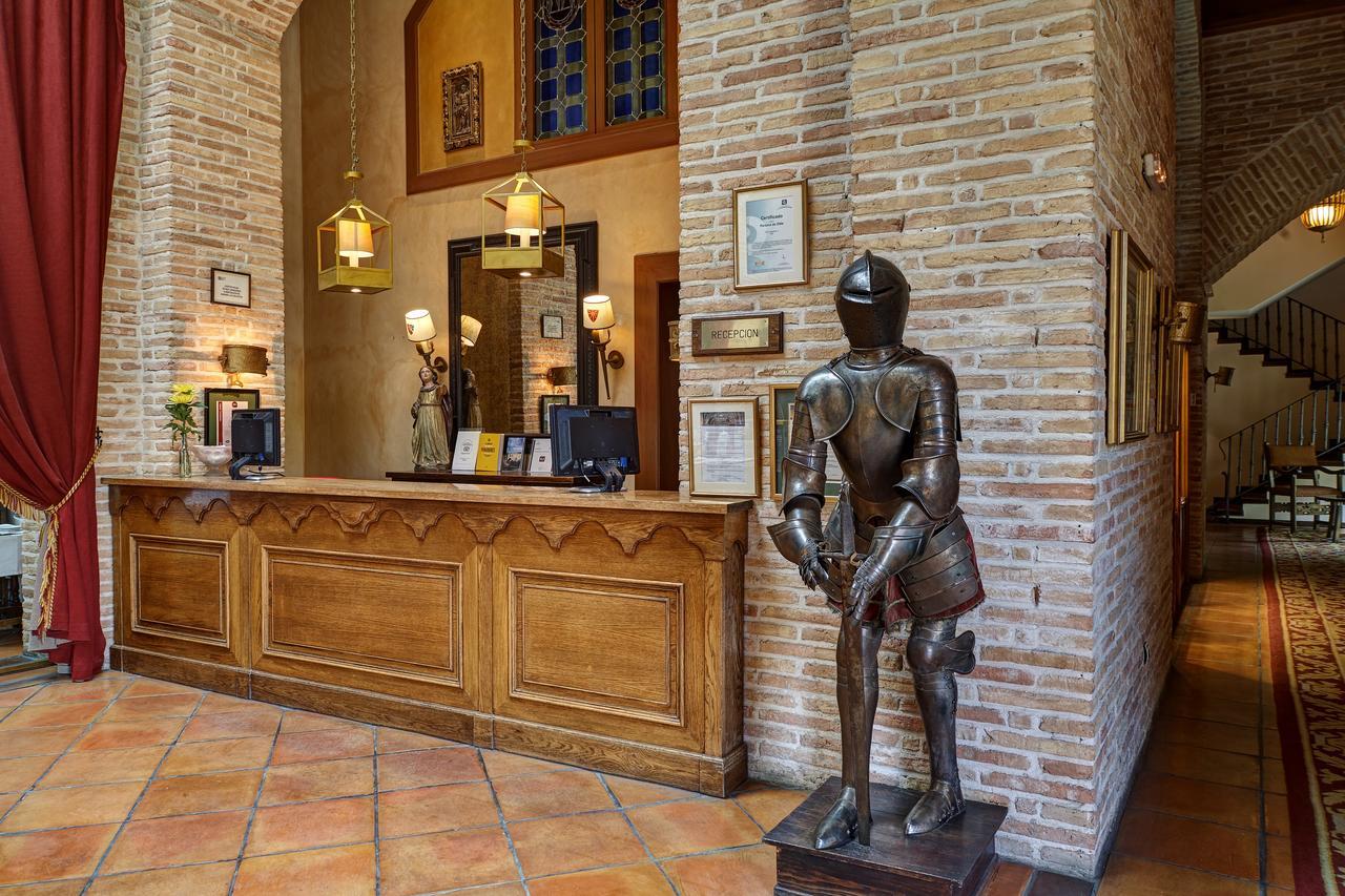 Parador De Olite Luaran gambar